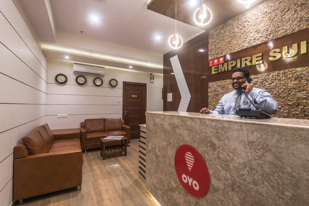 Oyo 9328 Empire Suite Navi Mumbai Buitenkant foto