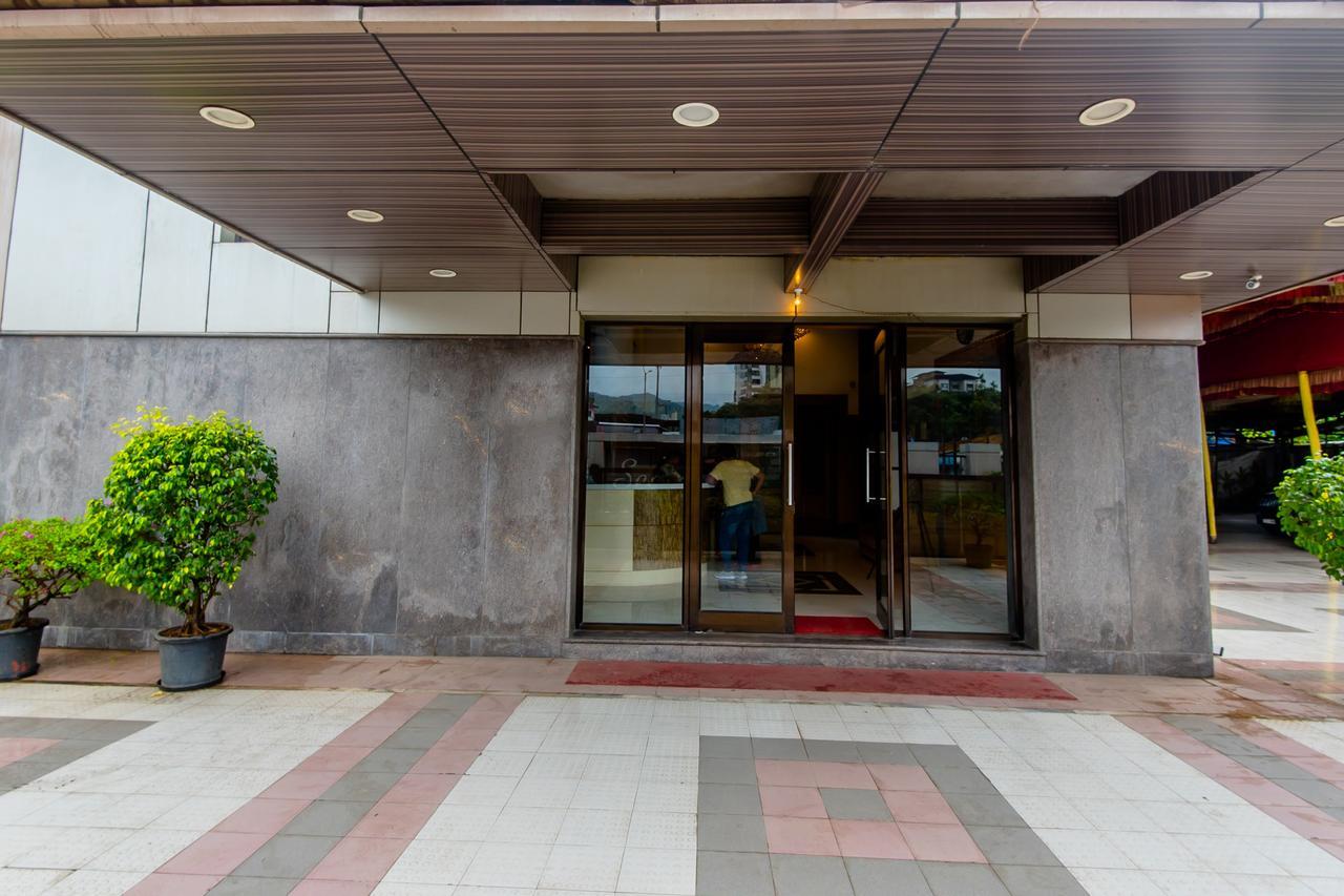 Oyo 9328 Empire Suite Navi Mumbai Buitenkant foto